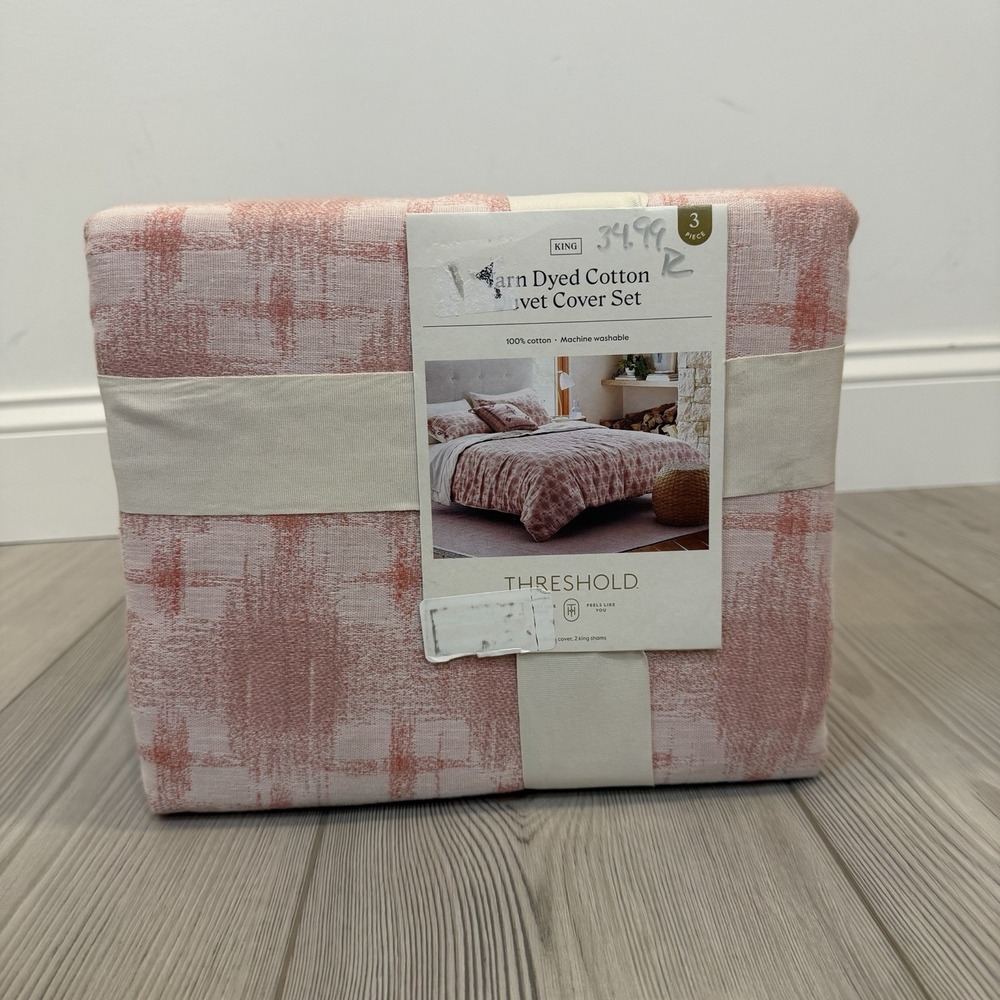 NEW King Yarn Dye Ikat Duvet Cover and Sham Set Ivory/Mauve - Threshold
